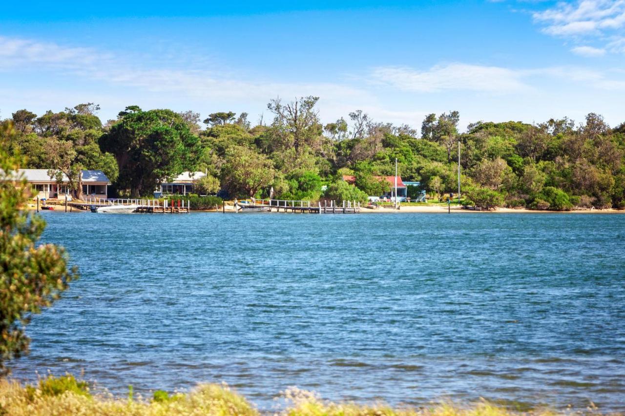 Banjo Paterson Motor Inn Lakes Entrance Eksteriør billede