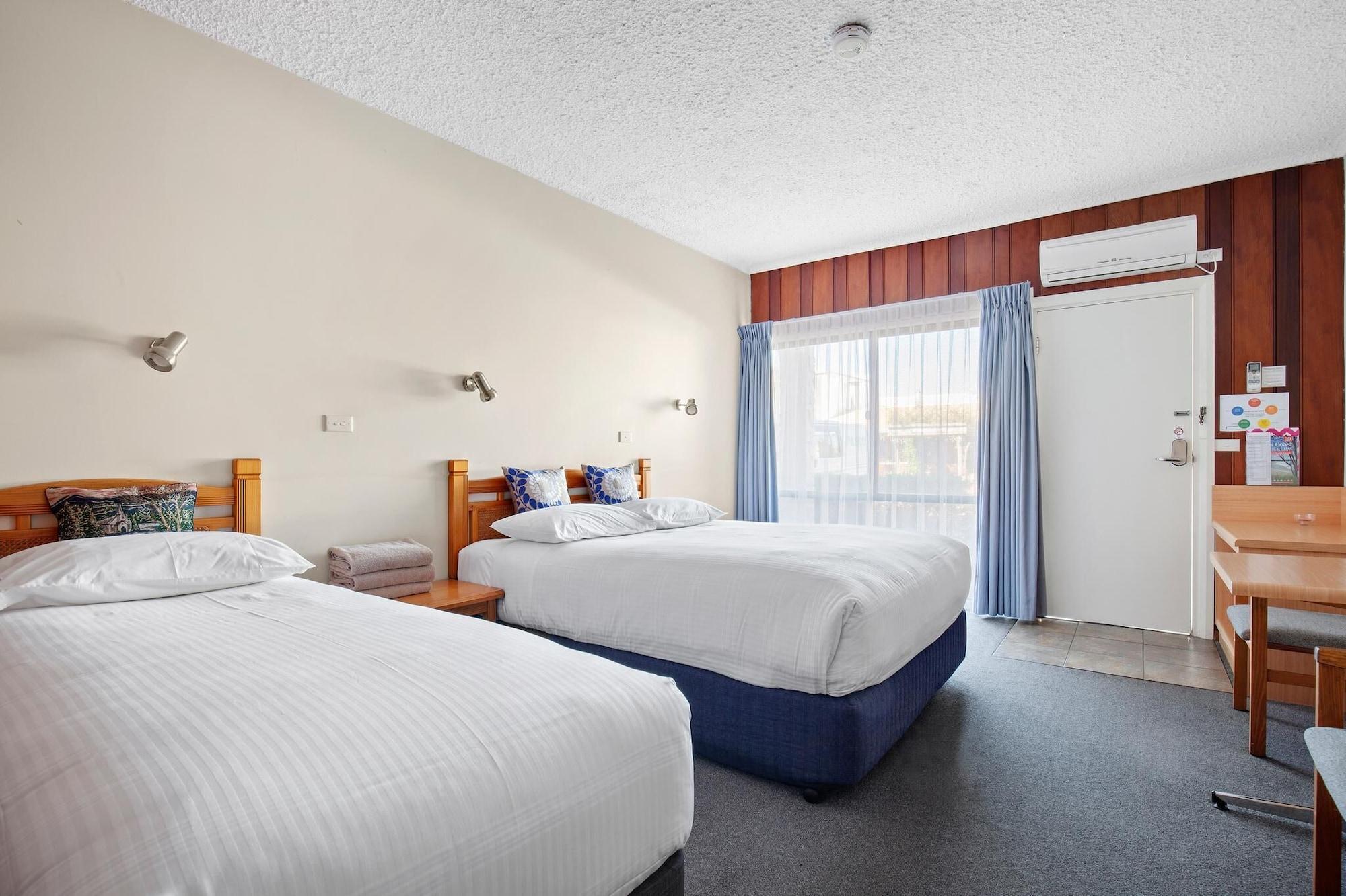Banjo Paterson Motor Inn Lakes Entrance Eksteriør billede