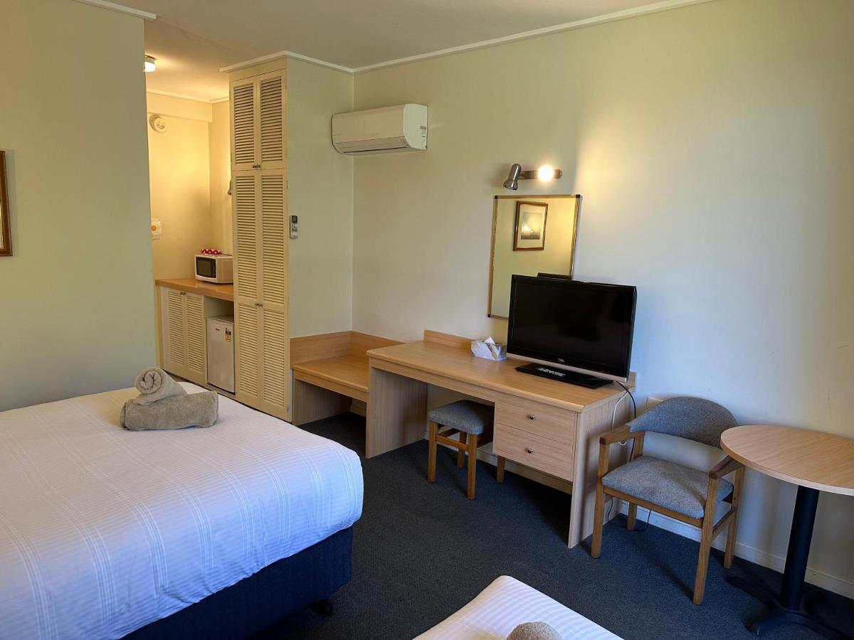 Banjo Paterson Motor Inn Lakes Entrance Eksteriør billede