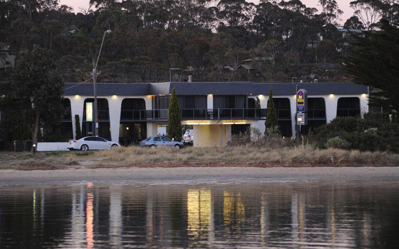 Banjo Paterson Motor Inn Lakes Entrance Eksteriør billede