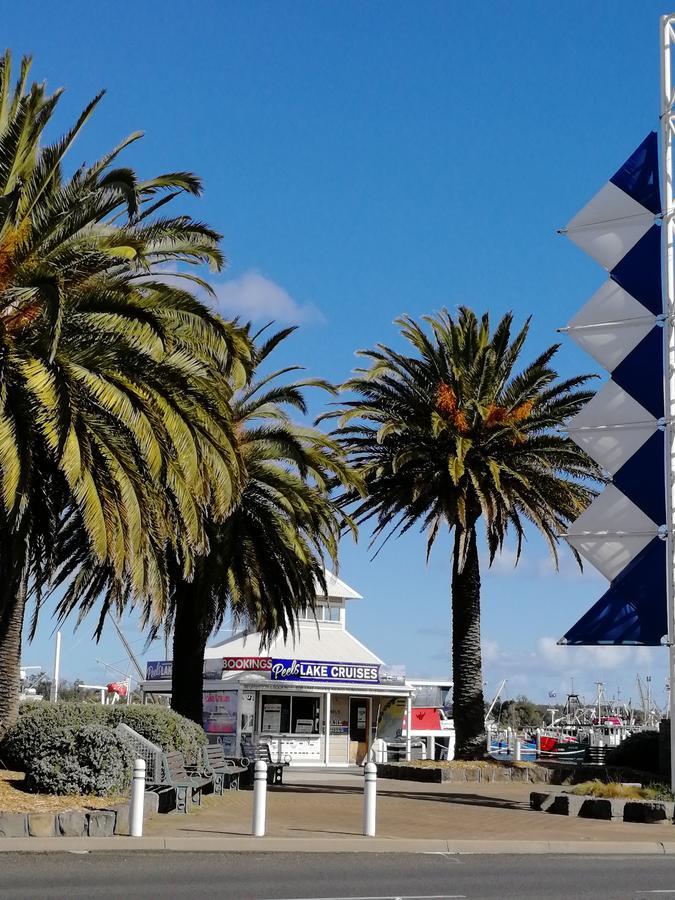 Banjo Paterson Motor Inn Lakes Entrance Eksteriør billede