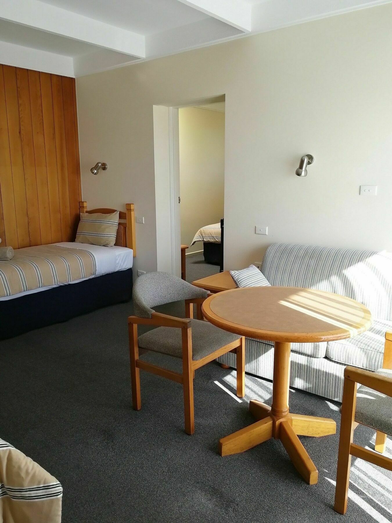 Banjo Paterson Motor Inn Lakes Entrance Eksteriør billede